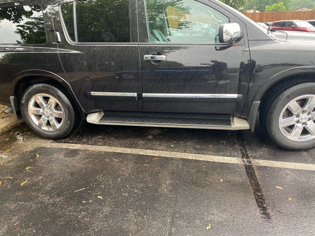 2013 Nissan Armada Image 4
