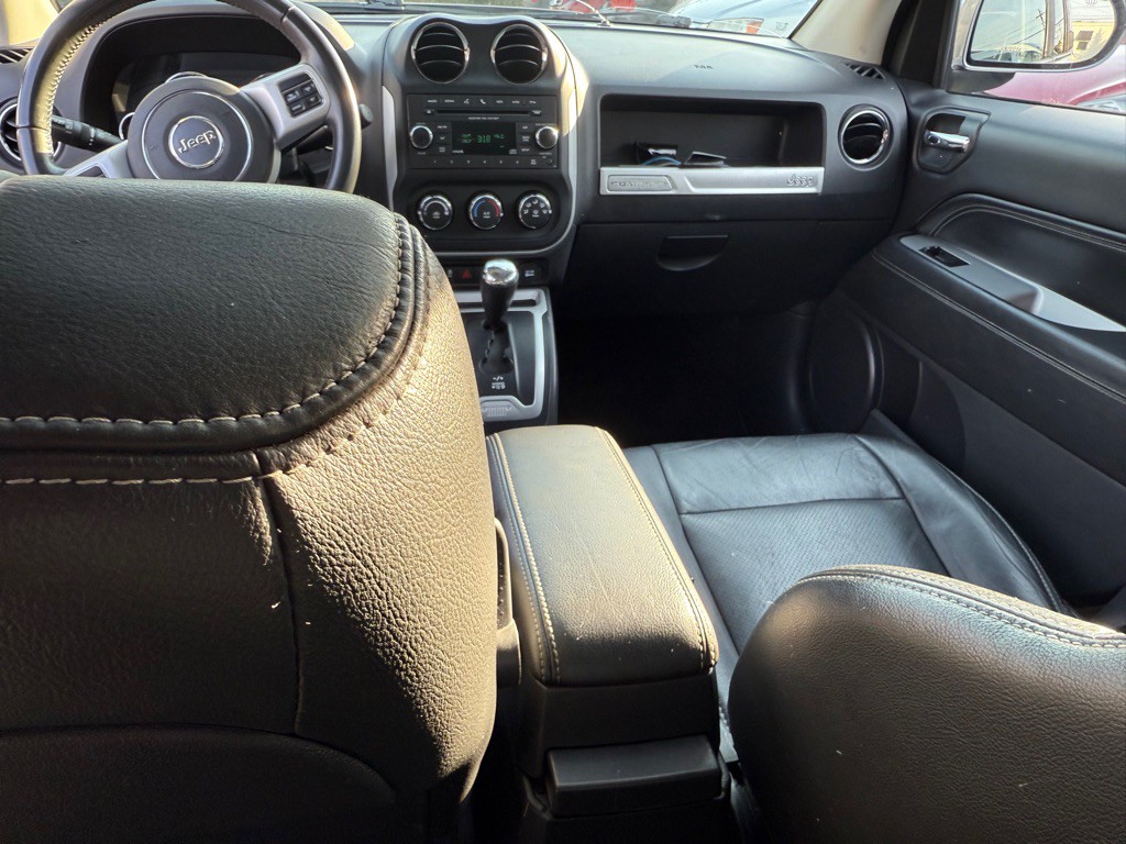 2017 Jeep Compass Image 10