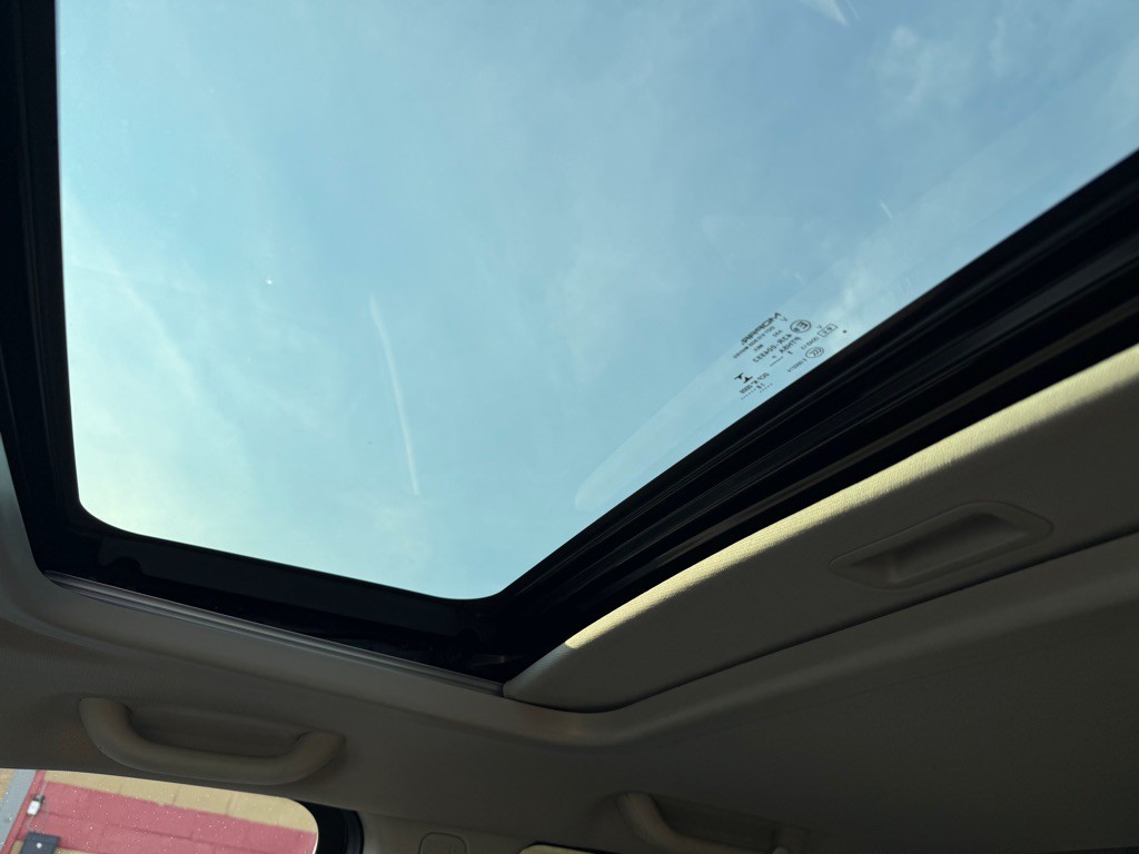 2017 Jeep Compass Image 14