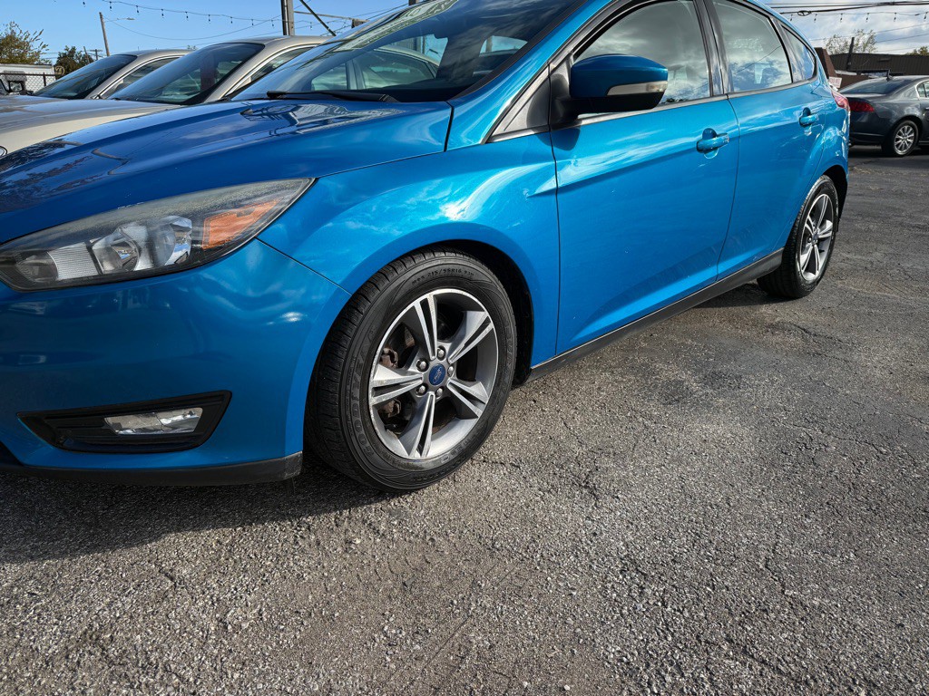 2016 Ford Focus Image 1