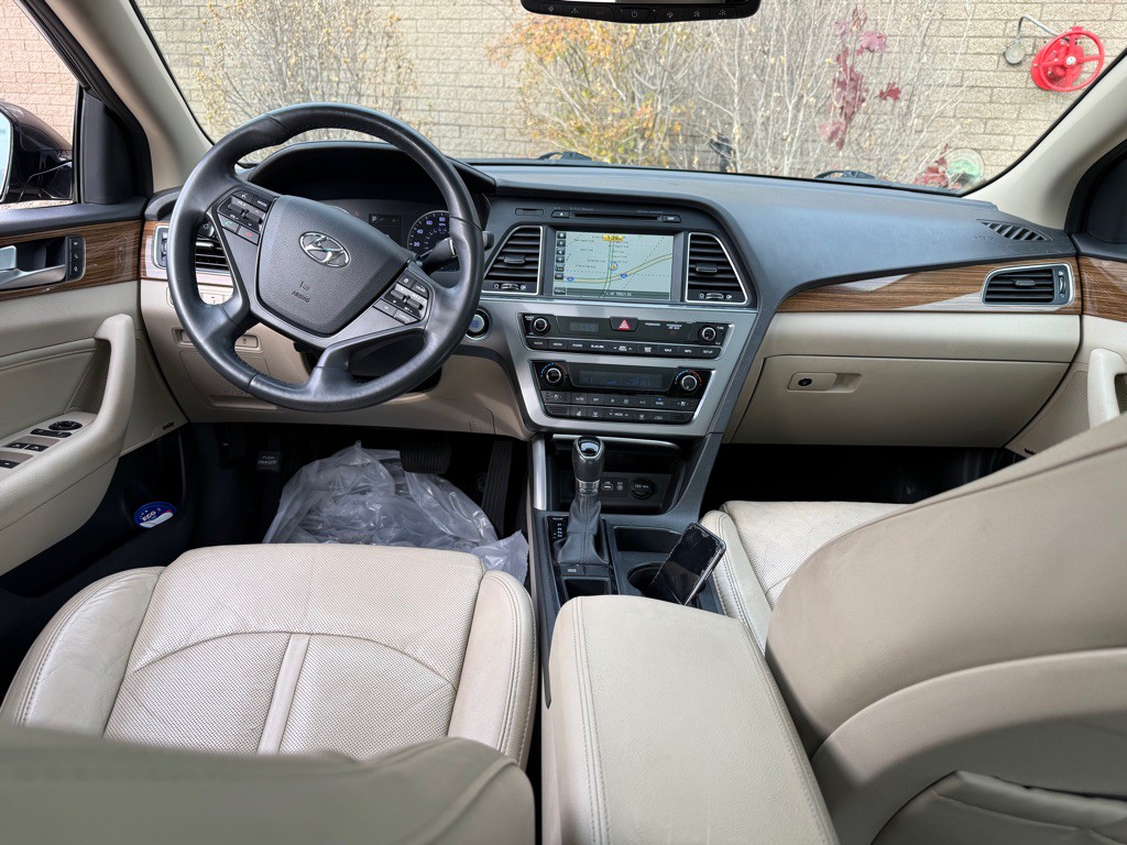 2015 Hyundai Sonata Image 22