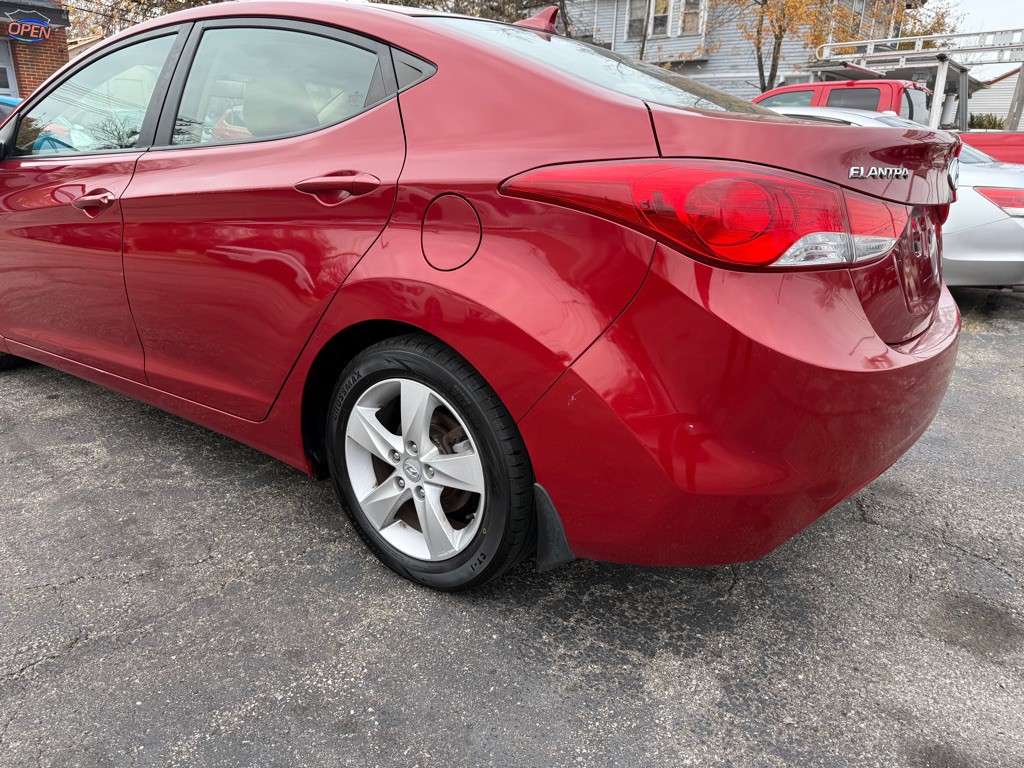2012 Hyundai Elantra Image 3