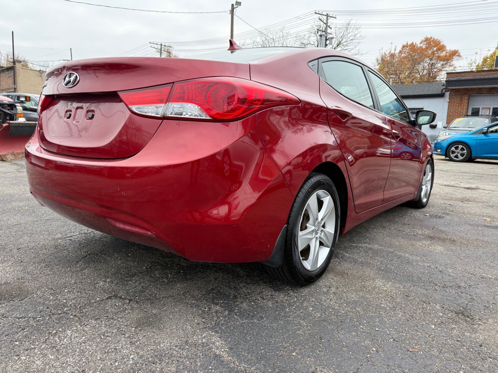 2012 Hyundai Elantra Image 6