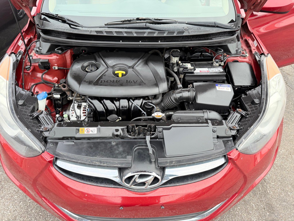 2012 Hyundai Elantra Image 11