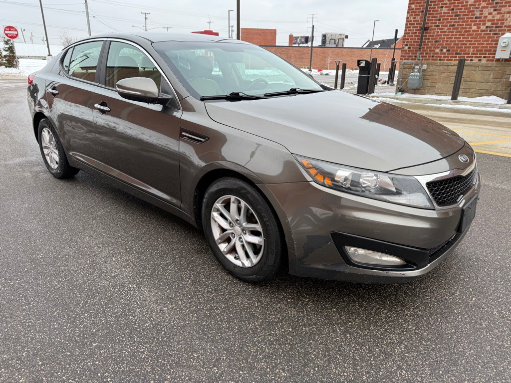 2013 Kia Optima Image 3