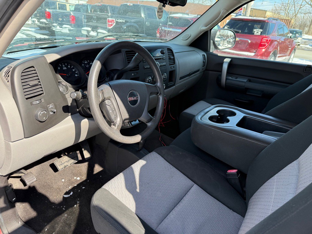 2009 GMC Sierra Image 8