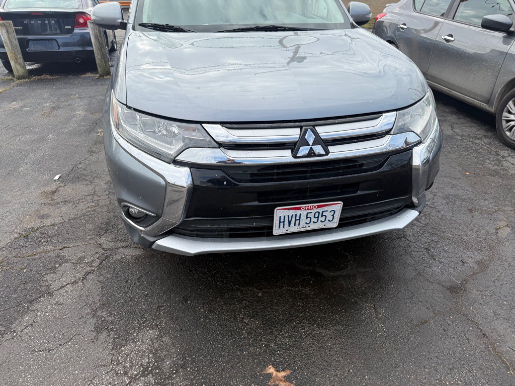 2016 Mitsubishi Outlander Image 7