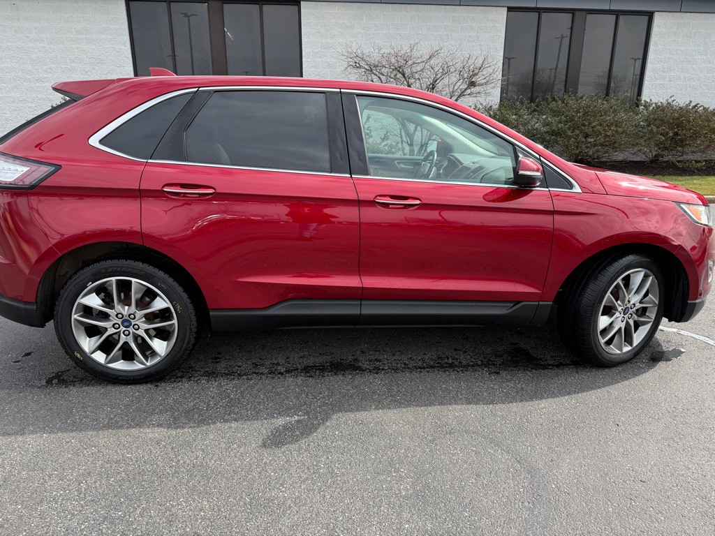 2015 Ford Edge Image 2