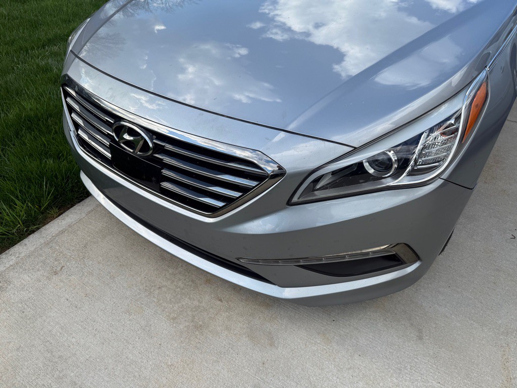2015 Hyundai Sonata Image 2