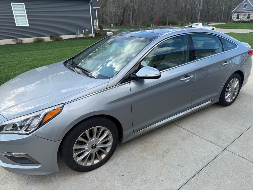 2015 Hyundai Sonata Image 3