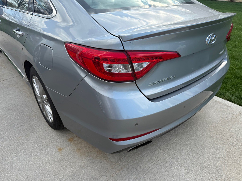 2015 Hyundai Sonata Image 4