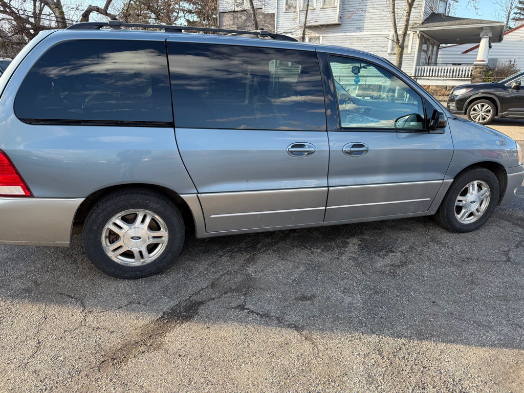 2004 Ford Freestar Image 5