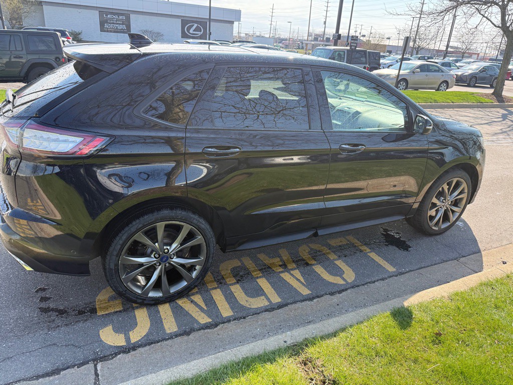 2016 Ford Edge Image 6