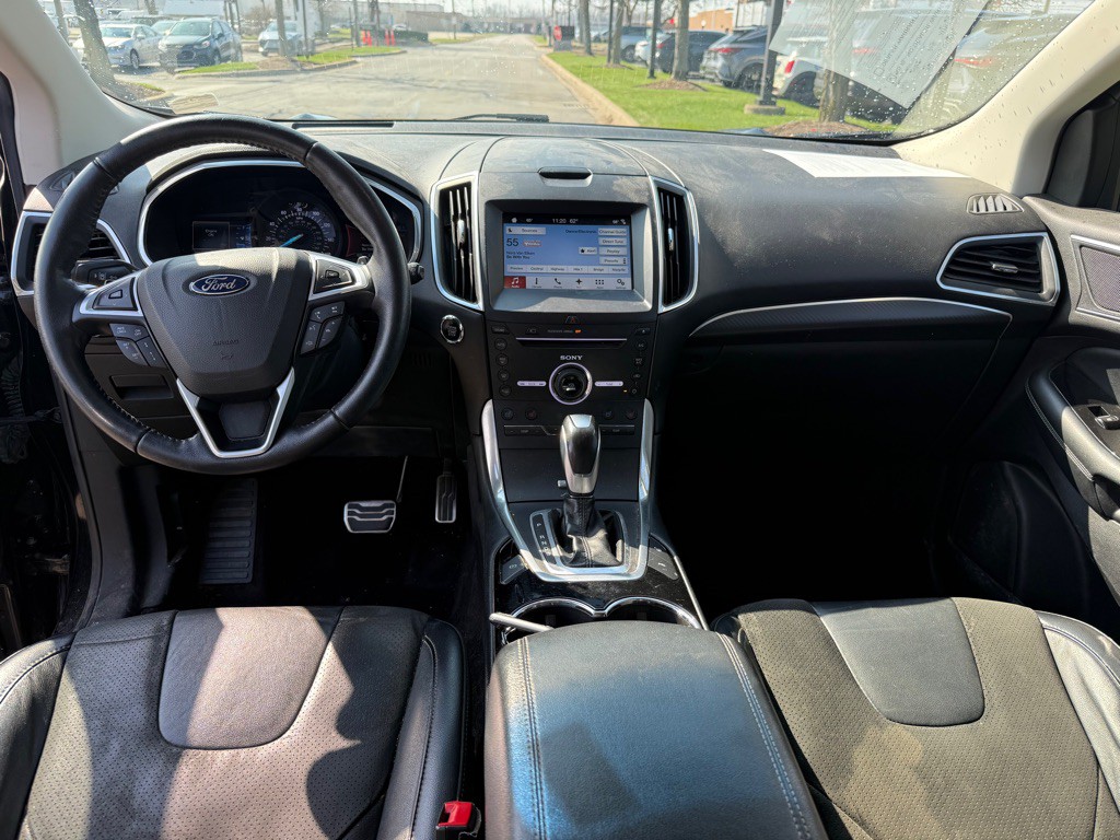 2016 Ford Edge Image 12