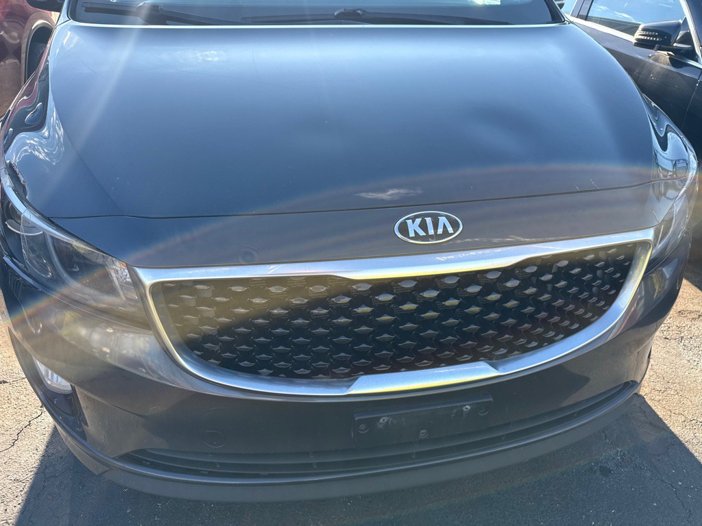 2016 Kia Sedona Image 7