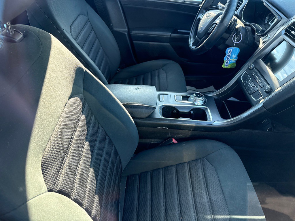 2017 Ford Fusion Image 9