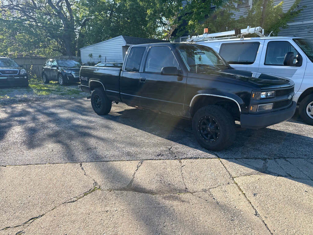 1996 Chevrolet C/K Image 1
