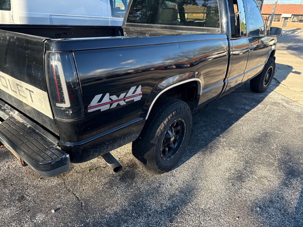 1996 Chevrolet C/K Image 6