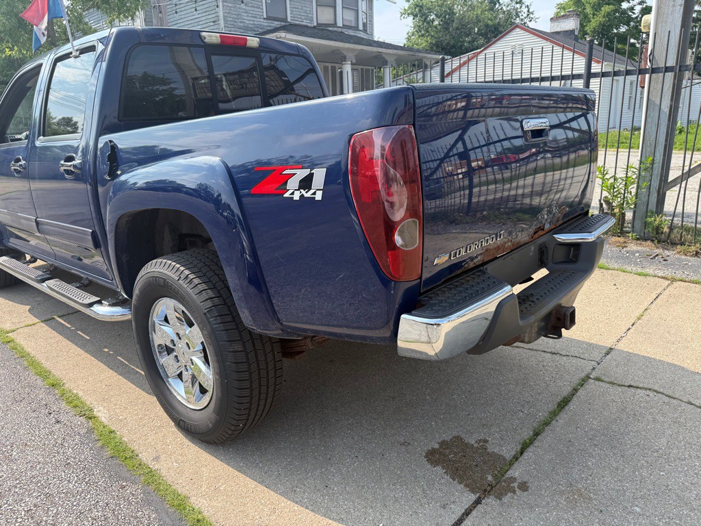 2011 Chevrolet Colorado Image 3