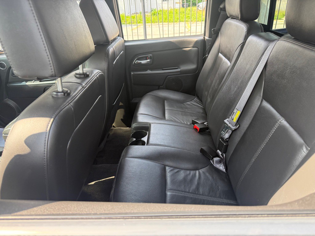 2011 Chevrolet Colorado Image 9