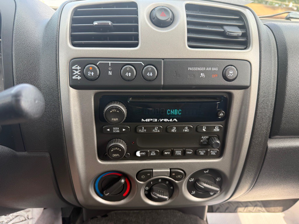 2011 Chevrolet Colorado Image 10