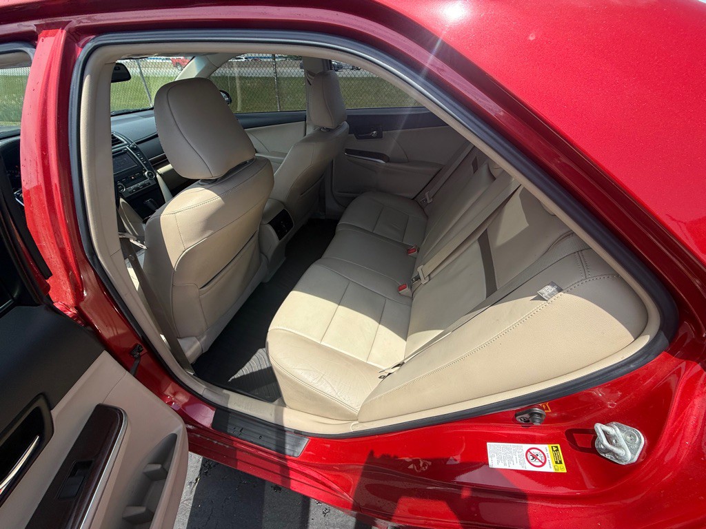 2012 Toyota Camry Image 9