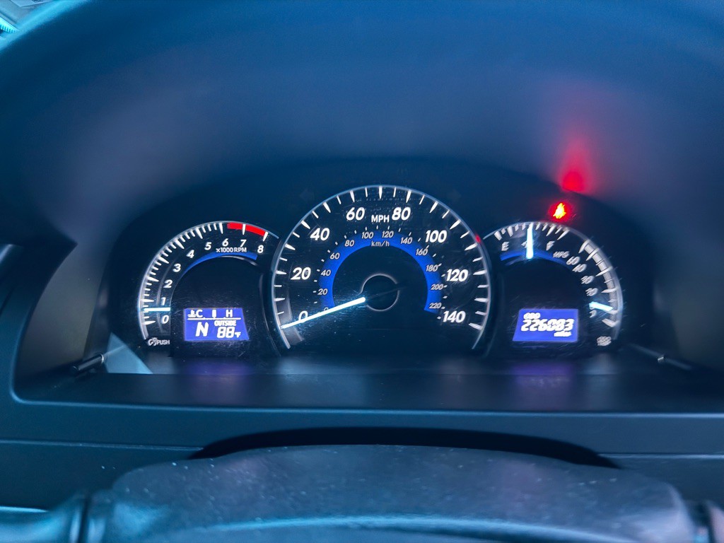 2012 Toyota Camry Image 13