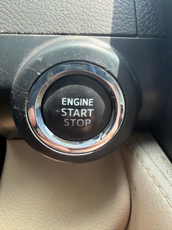 2012 Toyota Camry Image 17