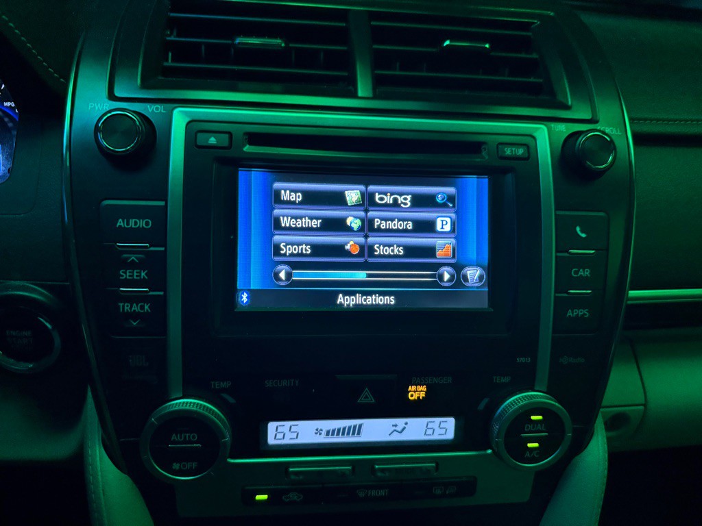 2012 Toyota Camry Image 30