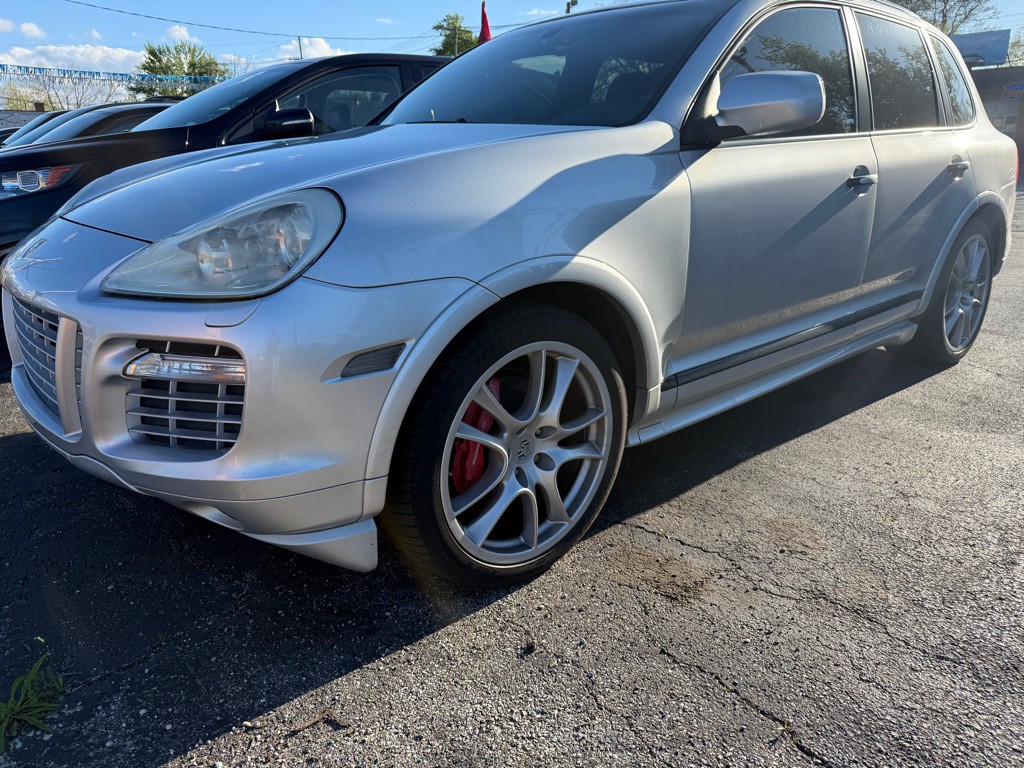 2009 Porsche Cayenne Image 1