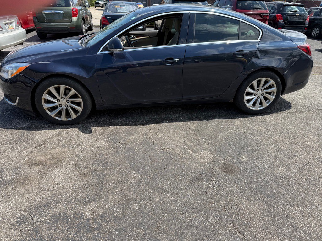 2016 Buick Regal Image 1