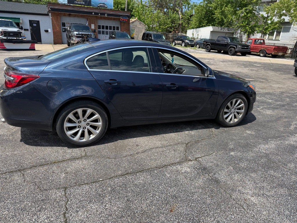 2016 Buick Regal Image 3
