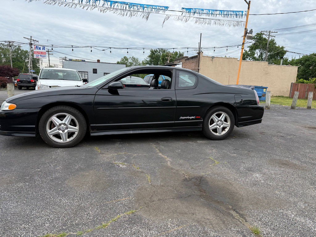 2004 Chevrolet Monte Carlo Image 2