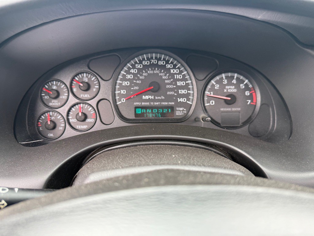 2004 Chevrolet Monte Carlo Image 12