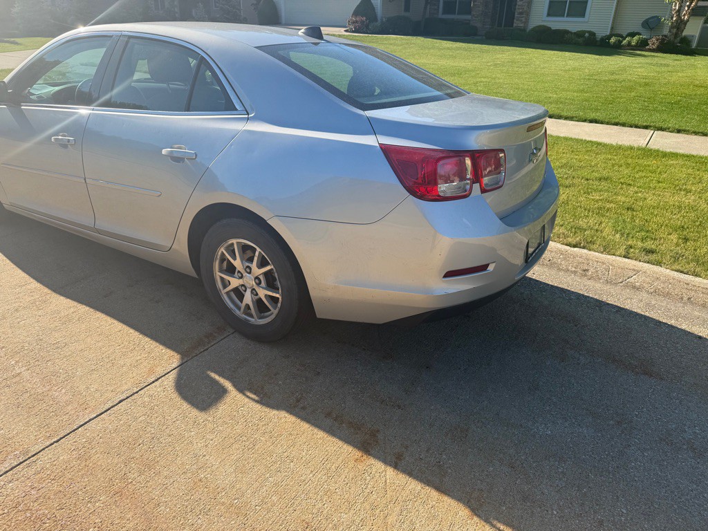 2014 Chevrolet Malibu Image 3
