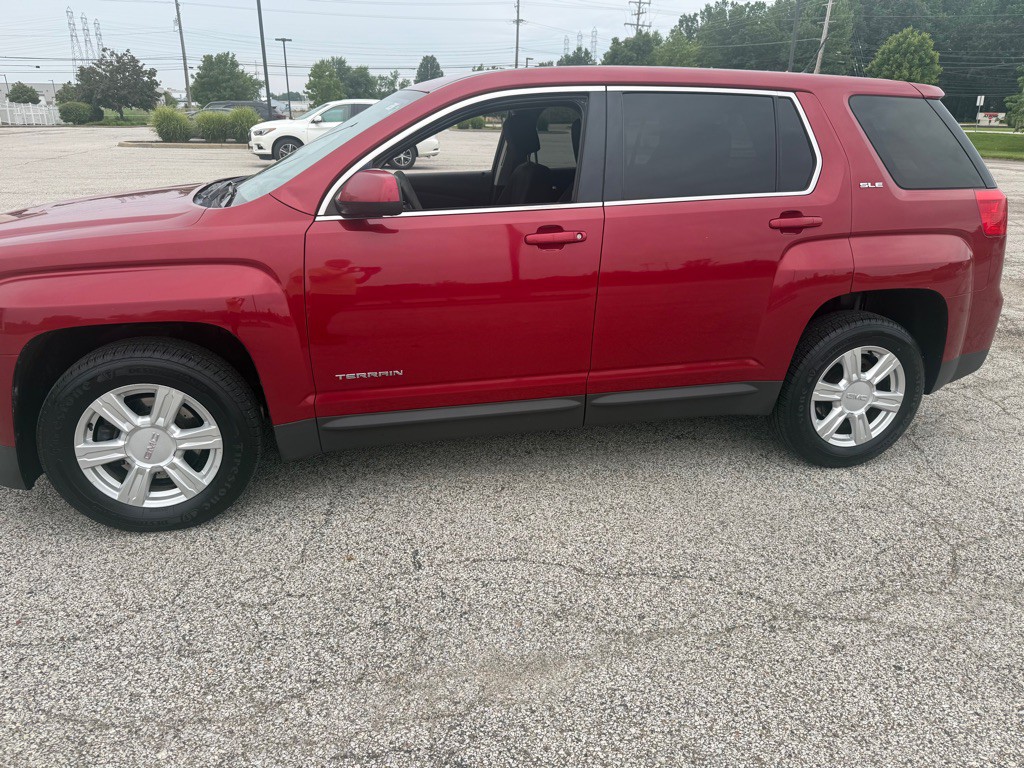 2014 GMC Terrain Image 2