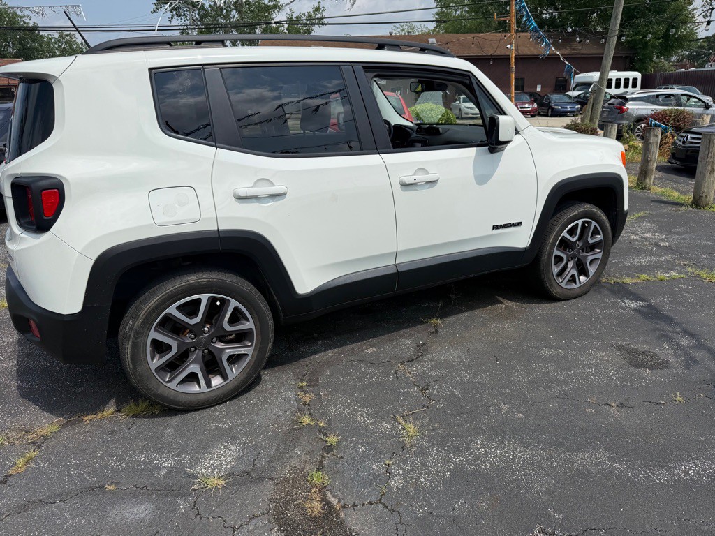 2016 Jeep Renegade Image 6