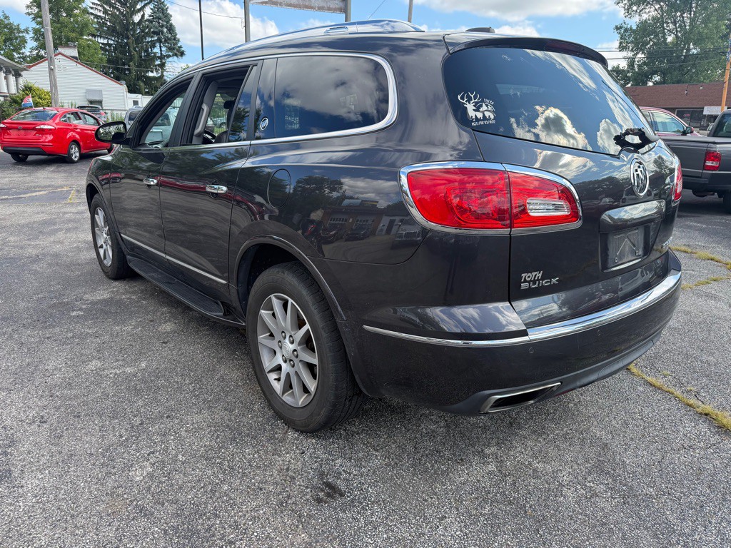 2016 Buick Enclave Image 2
