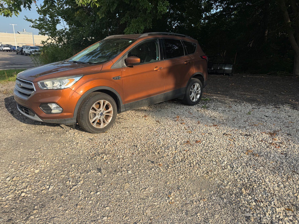 2017 Ford Escape Image 1