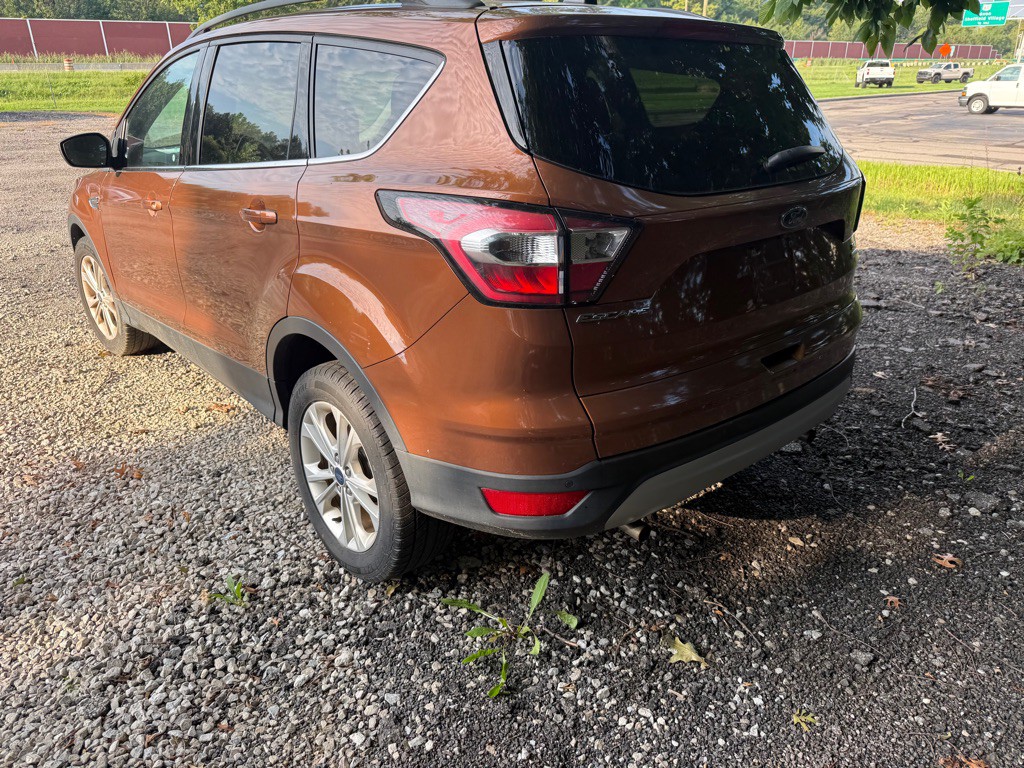 2017 Ford Escape Image 3