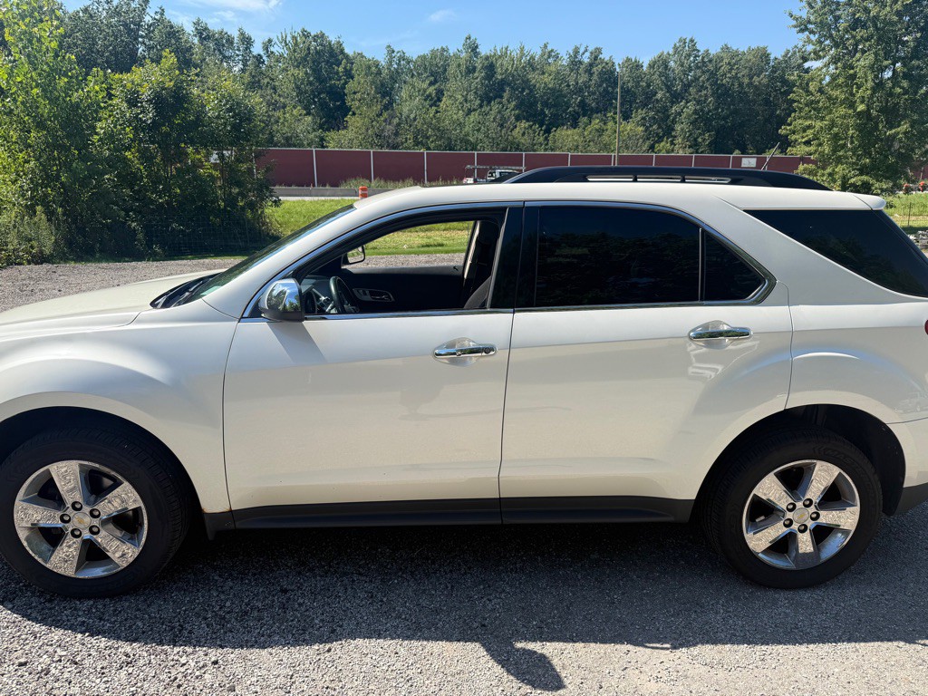 2014 Chevrolet Equinox Image 2