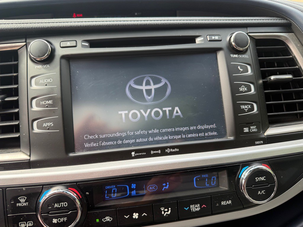 2018 Toyota Highlander Image 14