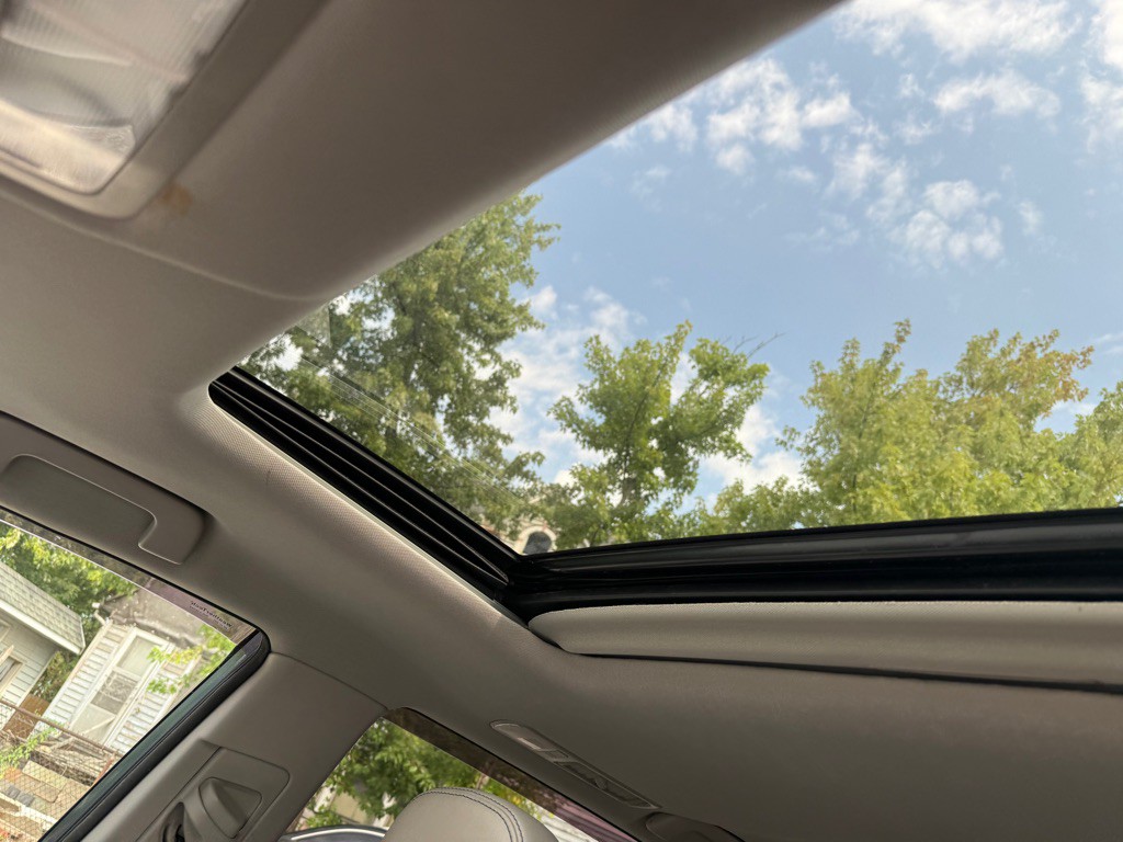 2018 Toyota Highlander Image 17