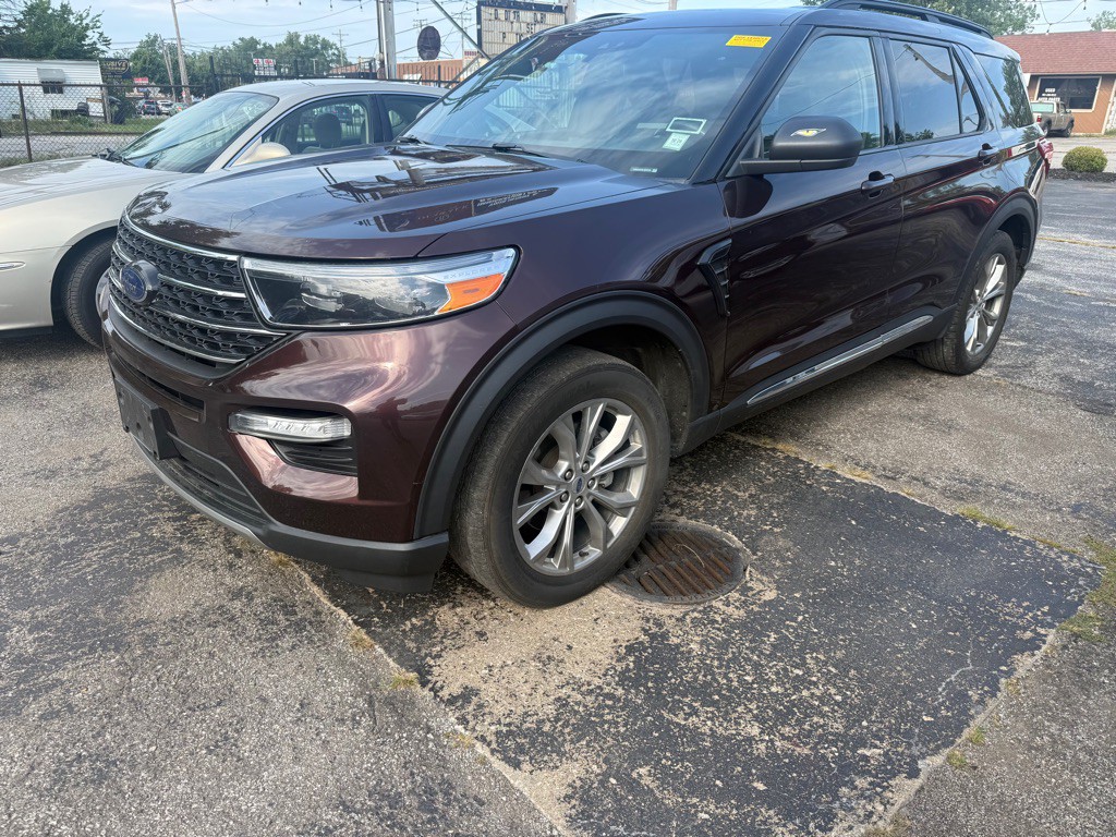 2020 Ford Explorer Image 2