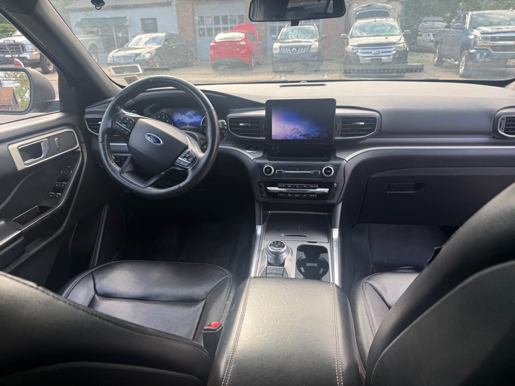 2020 Ford Explorer Image 9