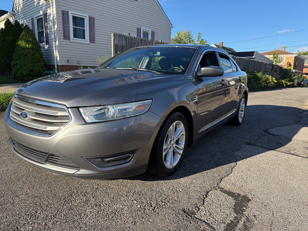 2013 Ford Taurus Image 6
