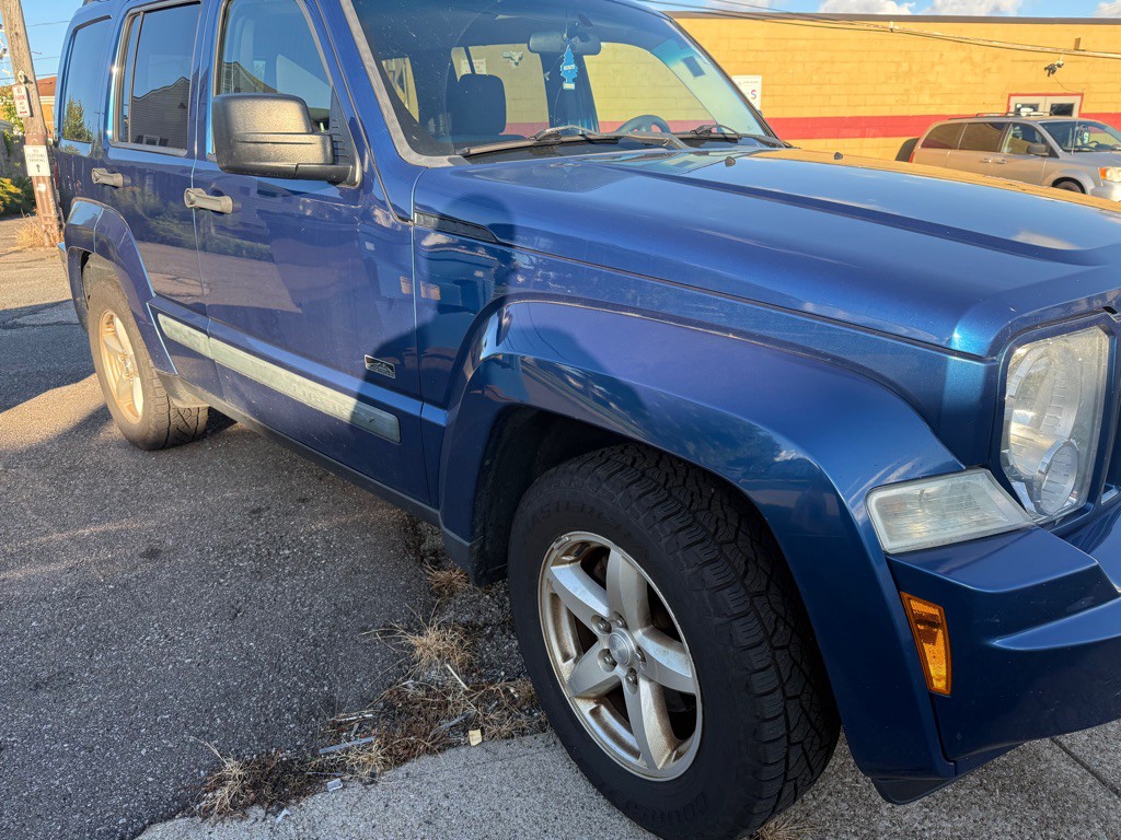 2009 Jeep Liberty Image 3