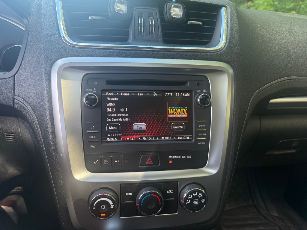 2014 GMC Acadia Image 10