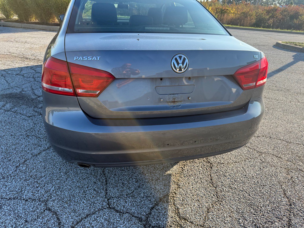2013 Volkswagen Passat Image 4