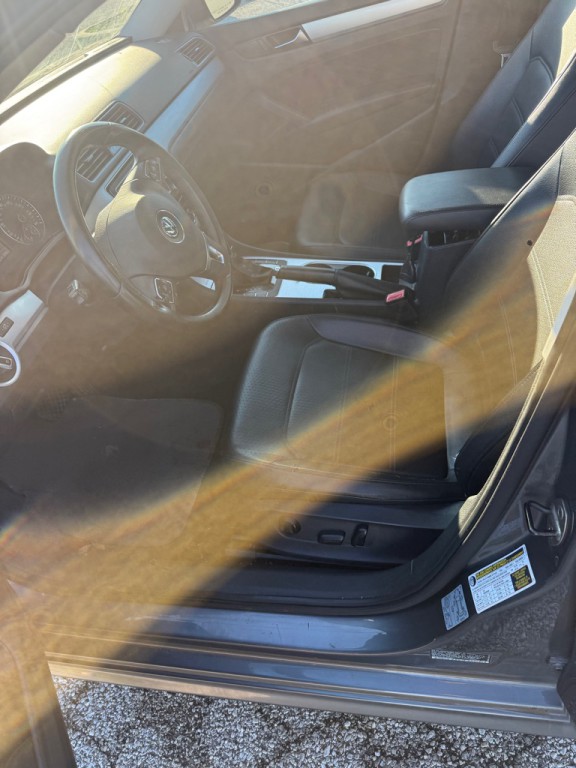2013 Volkswagen Passat Image 10